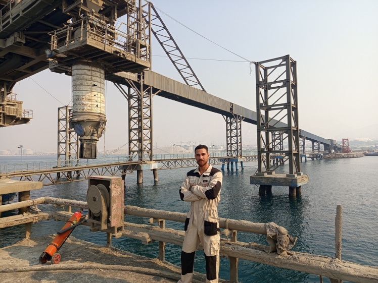 پروژه بازرسی و ضخامت سنجی شمع های اسکله آسیای آرام بندر کنگان